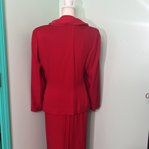 Vintage 2 piece blazer and maxi skirt. Rhinestone buttons. scarf is not sttachef - Picture 6 of 9